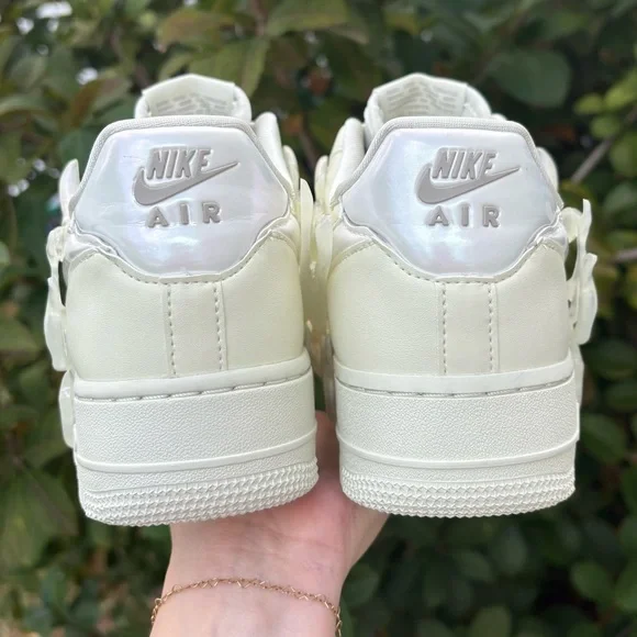 NIKE Air Force 1 Low 07 LX Sea Glass Light Iron Ore Translucent Wavy Sneaker NWT - Picture 3 of 8